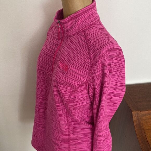 The North Face pink sz L fleece 1/4 zip excellent pre owned condition - Picture 4 of 7